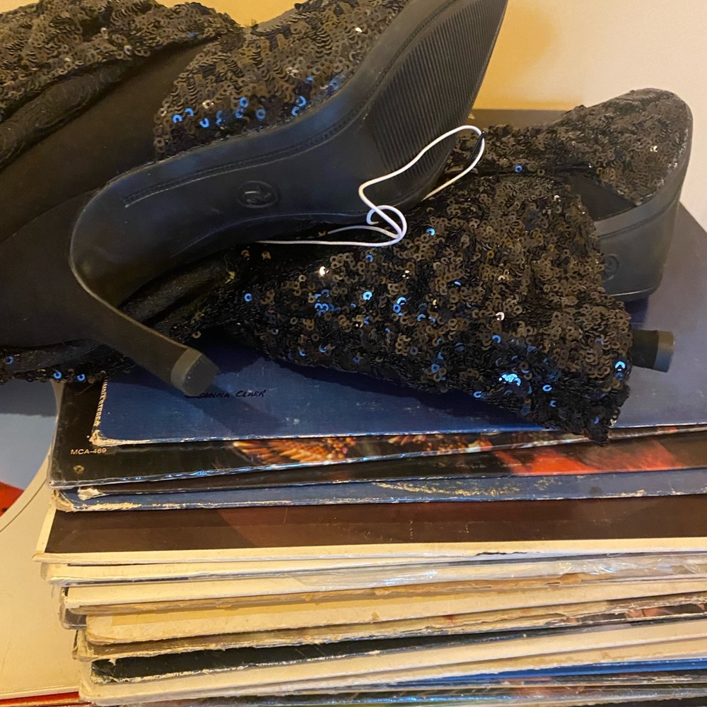 🖤 New without tags✨ Black Sequin high heel cuffed Women's Boots ✨ - Picture 6 of 9